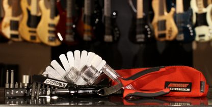 Cruz Tools GTSH1 Stagehand Bass Tech Kit